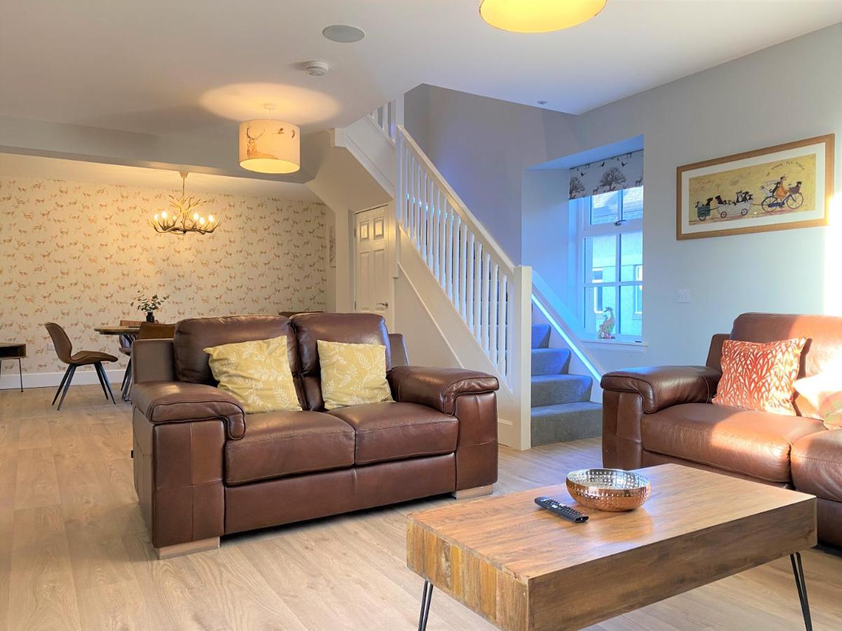 The Stables With Hot Tub Holiday home Cray (Perthshire)