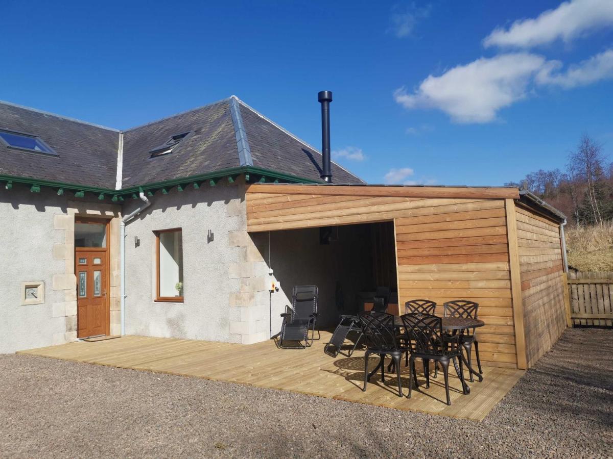 The Stables With Hot Tub Cray (Perthshire)