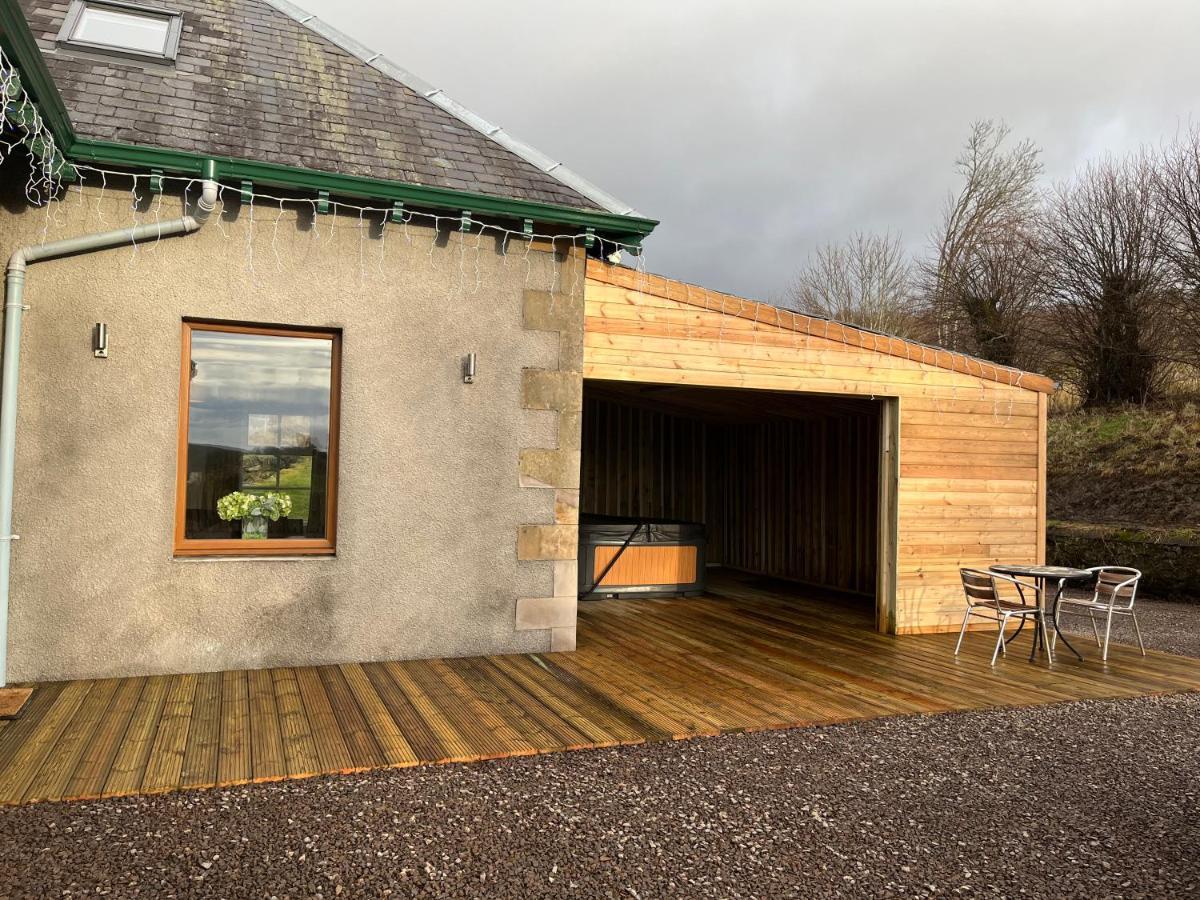 The Stables With Hot Tub * Cray (Perthshire)